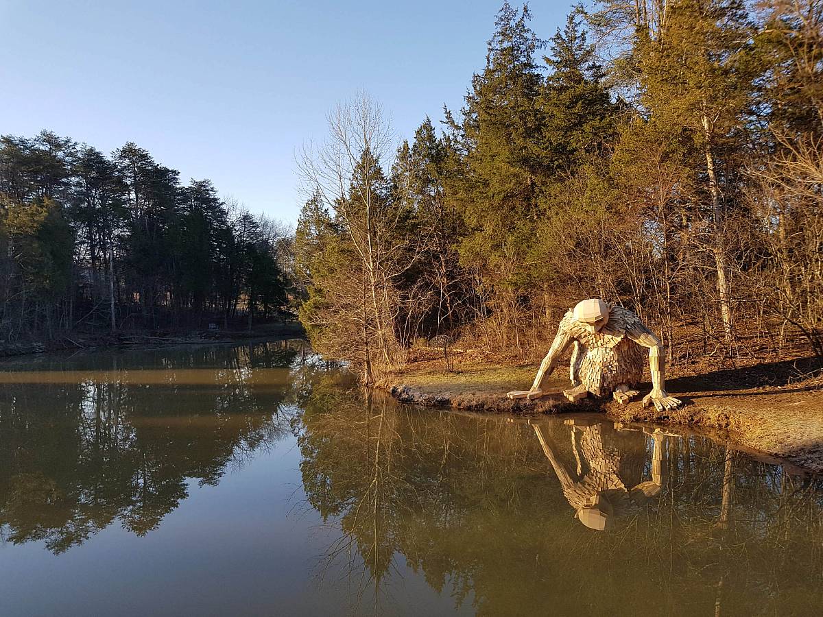 65cc8b7aa66e5d4a5c32d88d_040_2019_little-nis_bernheim-forest-giants_web-1