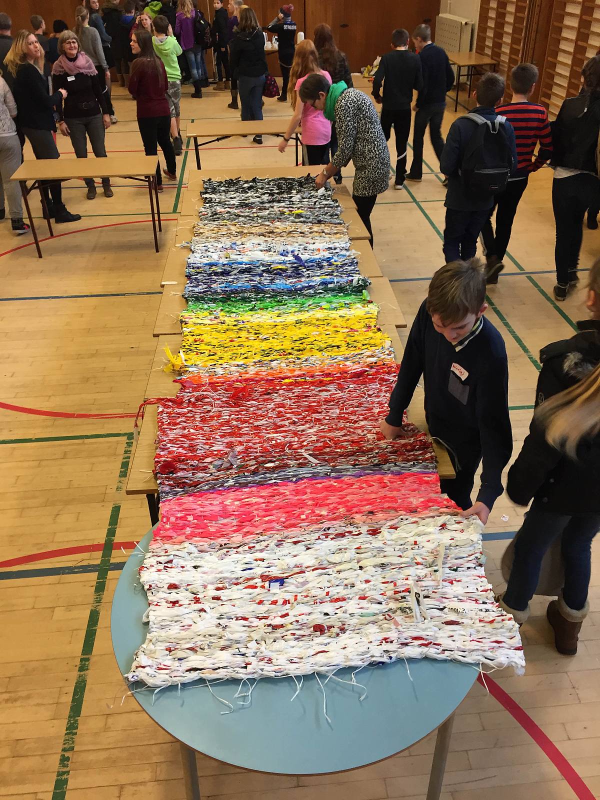 65cc970db67040021d1a1cf2_2014_recycle-carpet_web-1