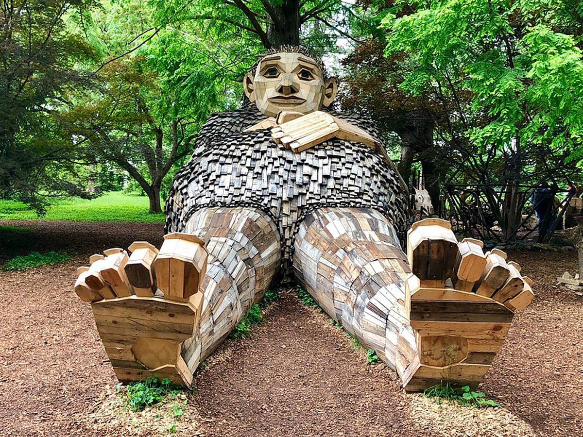 65cc8c00762a0d957c68c7e6_040_2019_little-nis_bernheim-forest-giants_web-4