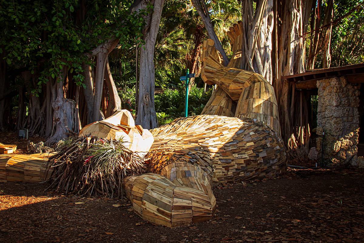 65cc88c66b4b6885b4226884_057058_2019_berta-terje-and-the-banyan-tree_web-3