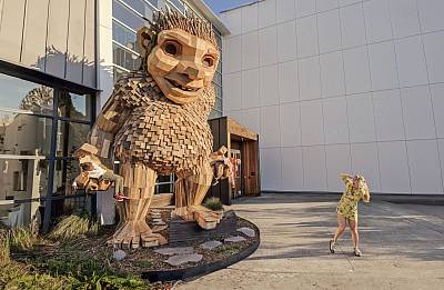 Thomas Dambo - Way of the Bird King