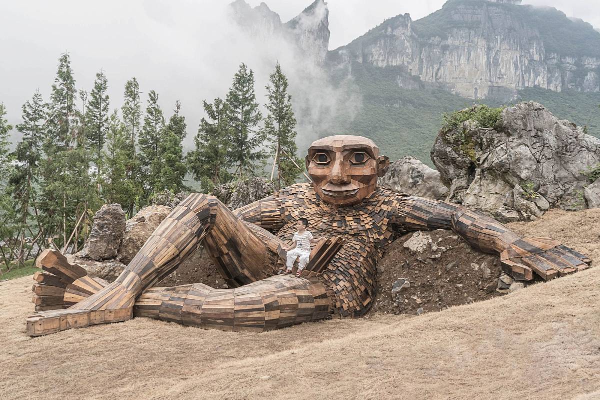 65cc89fe37f914e0d821ddb6_54_2019_kjeld_it-sounded-like-a-mountain-fell_web-p-2000