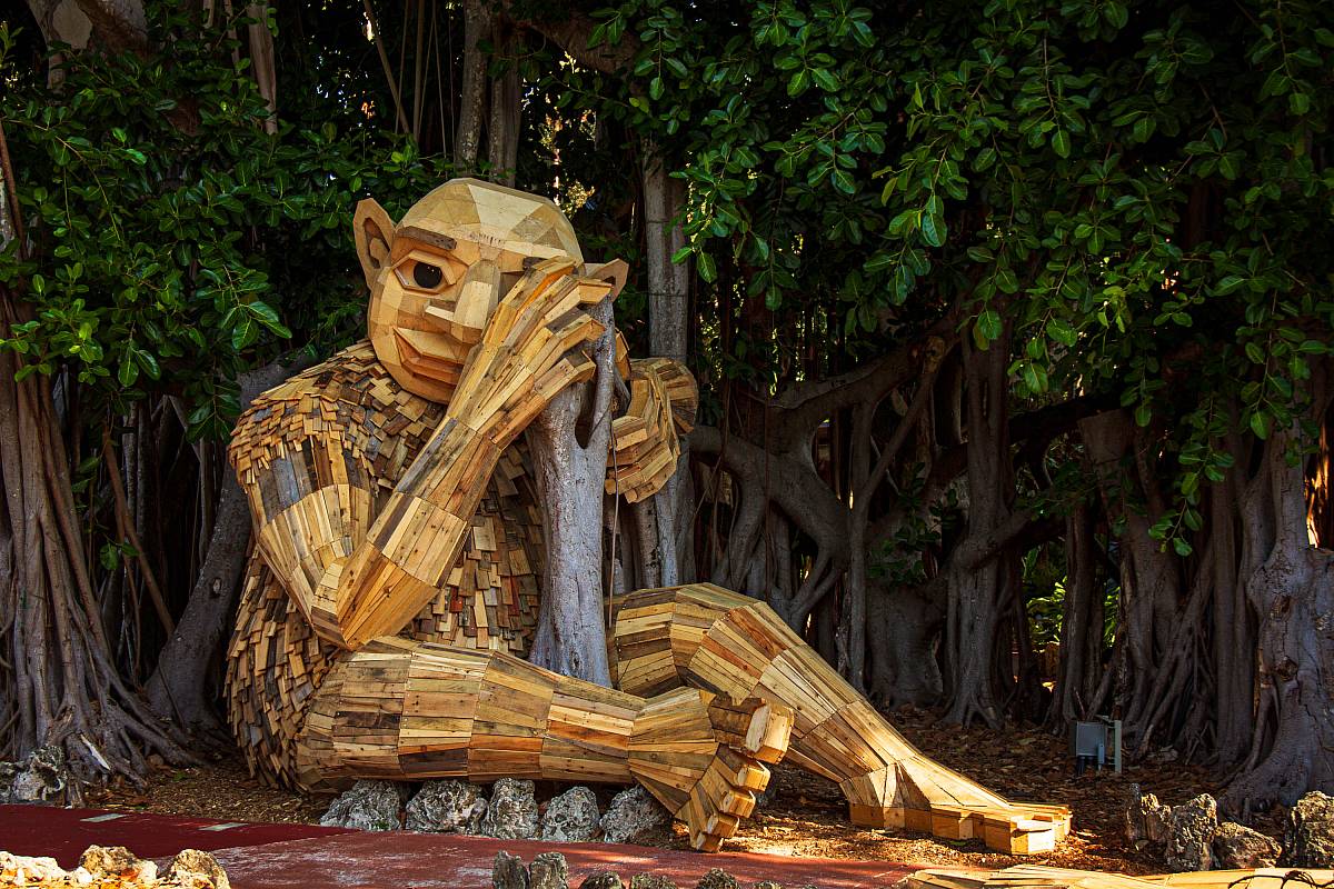 65cc898ee7db73ccff1e379d_057058_2019_berta-terje-and-the-banyan-tree_web-2
